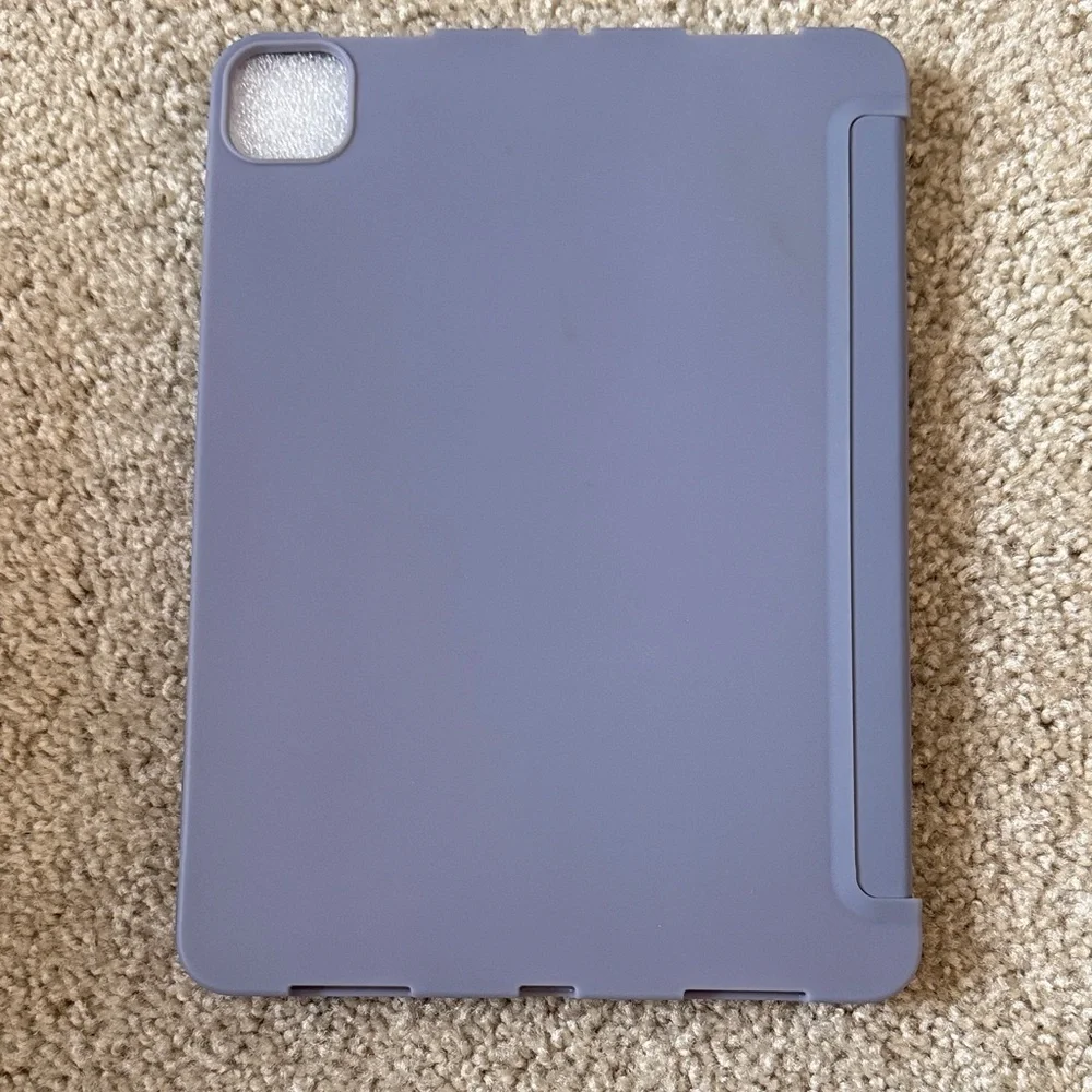 Sleek Blue Tablet Cover